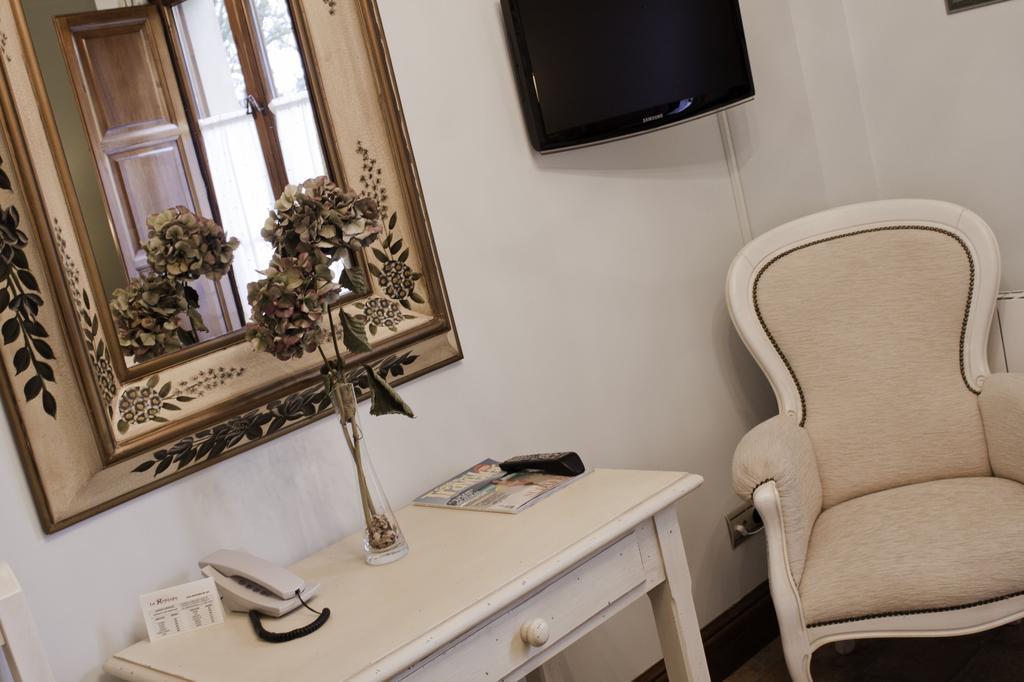 Hotel Posada La Robleda (Adults Only) أرنويرو المظهر الخارجي الصورة