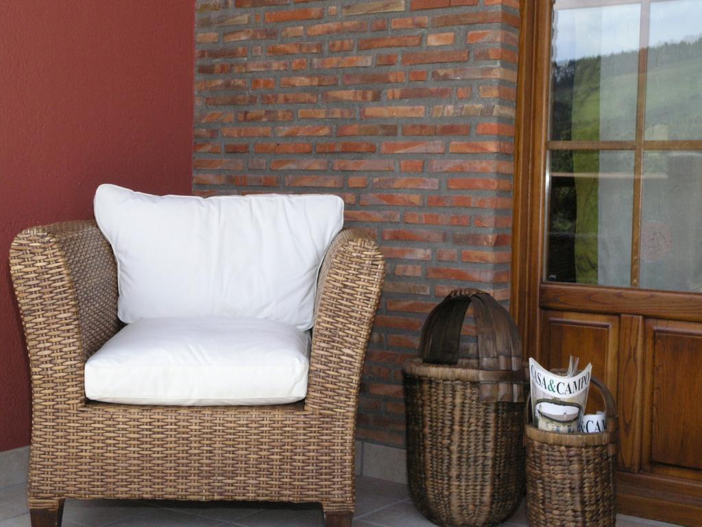 Hotel Posada La Robleda (Adults Only) أرنويرو المظهر الخارجي الصورة
